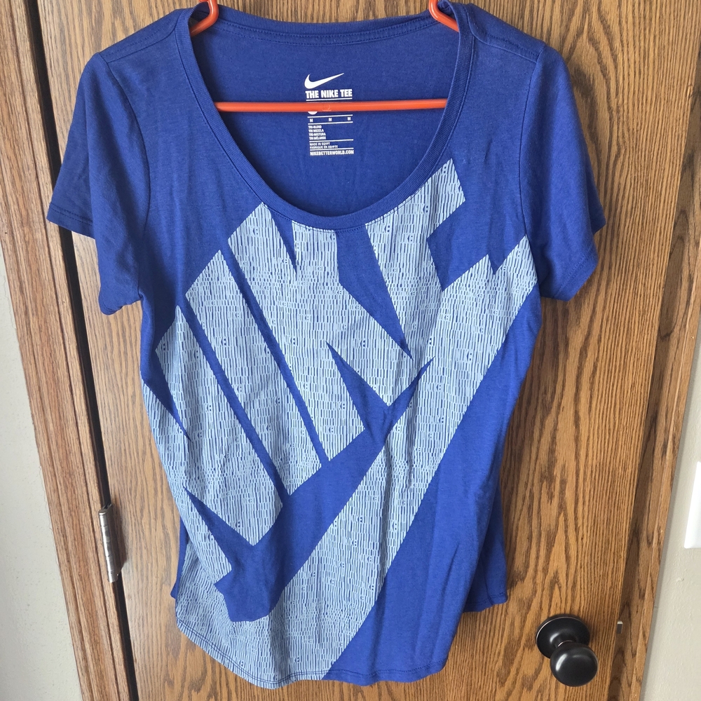 Nike Women's Vibrant Blue Graphic Tee